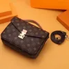 Women Luxurys Designers Bags Handbag 2022Women Handbags Lady Messenger Fashion Shoulder Bag Luxury Crossbody Tote Wallet 25cm