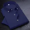 Camicie casual da uomo Camicie eleganti da uomo di alta qualità non stirate Manica corta Abbigliamento maschile solido Fit Business Bianco Blu Navy Nero Rosso 230208