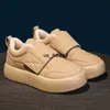 Klädskor vinter sport kvinnor lägenheter skor 2022 ny modeplattform plysch bomull sneakers casual damer snö päls varma loafers zapatillas t230208