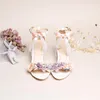 Sandaler Kvinnor Floral Wedding Shoes Lace Bow Tie Pumpar 7cm Block High Heels Brud Ladies Ankle Strap Plus Size 43