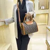 2023 sacs magasins de dédouanement Gushu marque femmes nouvelle mode portable épaule texture messager oreiller sac