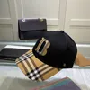 Hattar designer klassisk hatt baseball cap mens bekväm och kvinnors solskade andas utomhus fritid bra trevligt
