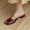 Sandals 2023 Spring Summer Women Flat Shoes Round Toe Patent Leather Single Red Wine Slippers