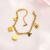 Nooit vervagen van gouden vergulde merkontwerper Hangers kettingen Bloemroestvrij stalen armbandbrief Choker Pendant kettingketen Sieraden Accessoires