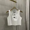 T-shirt pour femmes Designer 2023 Triangle Badge Brand de luxe Cotton Round Neck Tshirts Women Sans Souces Summer Cropped Tops Rison V2ot