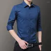 Camisas de vestido masculinas 2023 Camisa de manga longa masculina Slim Fit Designer Profissional Business Wedding Formal Plus Size Top Top Undercoat