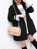 qwertyui879 2023 새로운 어깨 가방 여성 패션 럭셔리 브랜드 디자이너 가방 레이디 최고 품질 체인 봉투 가방 플랩 가죽 가방 핸드백 102622H