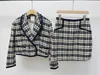 ثياب ثياب من قطعتين على طراز Lady Twopiece مجموعة Plaid T Slim Jacket بالإضافة إلى تنورة فرنسية العلامة التجارية أنيقة بدلة 230208