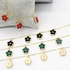 Link Chain Five Leaf Clover Chain Armele For Women Woman 2022 Flower Mönster Designer Charm Jarmets till hands Kvinnliga modesmycken Gift G230208