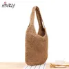 أكياس الكتف 2023 New Bohemian Straw Bag Bag Summer مصنوع يدويًا حقيبة شاطئية كبيرة الكتف