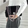 Pins broszki auear faux dhinestone perłowe guziki kwiatowe moda moda Sier Crystal Bling Button for Women Home Biżuteria