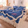 Ensembles de literie YJBD jupe de lit superposé ensemble de quatre pièces avec couvre-lit antidérapant pur coton volant Style princesse moderne et mignon