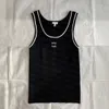 Designercza haftowana koszulka Kobiety oddychane dzianinowe tee Spring Summer Tank Top Kamena kamizelki