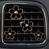 Decorations 4PcsSet Car Outlet Vent Perfume Clips Freshener Air Conditioning Aromatherapy Small Daisy Interior Decoration Supplies 0209