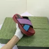 Pantofola casual di marca Scarpe con fondo spesso Sandali Scivolo da spiaggia Pantofole con graffi alla moda più taglia 35-42