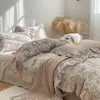 Zestawy pościeli francuskie romantyczne jesień i zimowe bawełniane łóżko szczotkowane czteroczęściowe retro kwiecistą kołdrę