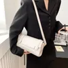 Bolsos de hombro inclinados para mujer Moda casual Bolso para mujer Bolso pequeño Totes Cuero de PU de alta capacidad Gran volumen al por mayor Bolso para teléfono móvil para niña Negro 6605