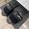 22SS Tasarımcı Kadın Düz Topuk Terlik Uygulamaları Sahte İnci Tweed Sandallar Altın Ton Metal Zincir Slaytlar Kapitone Doku Katırlar Flip Flop Slip-On plaj ayakkabıları açık gündelik Ayakkabı