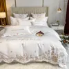 Ensembles de literie Linge de lit nordique Chambres à coucher Ensemble de luxe en coton égyptien broderie double housse de couette draps et taies d'oreiller