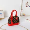 2023 Bags Clearance Outlets Children's shell fashion foreign style lovely chain small messenger little girl's handbag