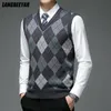 Herenvesten Autum Fashion Designer Brand Argyle Pullover Diamond Sweater V Neck Knit Vest Men 6% Wol Mouwloze Casual Men Clothing 230209