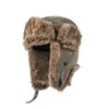 Berets Men Army Leifeng Hat Warm Faux Fur Winddicht met PU -leer voor koud weer skiën en fietsen