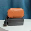 حقيبة Satchel M جديدة للأزياء الأزياء حقيبة كاميرا شهيرة حرف واحد كتف كتف واحد مربع رسالة طباعة محفظة 230209