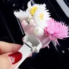 Decorazioni interne JOORMOM creativo vita eterna condizionata presa d'aria clip per profumo interni auto nuove signore regalo di fiori secchi 0209