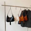 HBP schouderzijdige tassen voor vrouwen 2023 Wintertrend Vintage dame kleine pu lederen handtassen en portemonnees