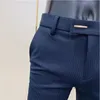 Pantaloni da uomo Pantaloni da completo a righe alla moda Pantaloni sociali eleganti slim fit Abito da festa per ufficio aziendale di alta qualità alla caviglia 230209