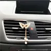 Dekorationer Diamond Butterfly Tassel Pendant Parfym Conditioner Fragrance Air Outlet Clip Balm Car Interior Acce 0209