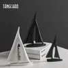 Decorative Objects Figurines TANGCHAO Creative Sailboat Decoration Resin Home Decor Living Room Desktop Ornaments Modern Accessories 230209