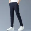 Męskie spodnie mody mody masy spodni 3D kombinezon tnąca średnia wiosna sprężyna stała kolor prosta noga robocza