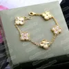 Designer Bracelet Luxury 4 Four Leaf Clover Charm Elegant Fashion 18K Gold Agate Shell Mother of Pearl Couple Holiday Special counter