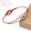 Bangle Crystal Zircon Peach Heart Armband Female Titanium Steel Multi Diamond inte lätt att blekna 18K guld rostfritt trum22