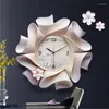 Wall Clocks Modern Minimalist Luxury Personality Embossed European El Home Silent Resin Clock Crafts Mute Art Chart Decoration