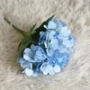 Dekorative Blumen Hortensien Künstlicher Blumenstrauß Hochzeitsfeier Dekoration Gefälschter Wandkranz Versorgung Seide für Heimdekoration