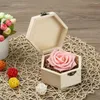 Bolsas de joyería Caja de almacenamiento de madera con forma hexagonal portátil Titular de regalo de boda 1162510