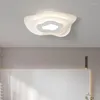 Luzes de teto Bedro nórdico PETA LED LED PINTADO BRANCO ROMACTERED LAMP MONTED SALA DE ESTUDO LUMARIAS LUTREZES