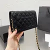 مصممو Luxurys حقائب كتف C جودة عالية حقائب يد الموضة النسائية CrossBody Clutch Classic Tofu bun Square Bag Letter Handbag 2023 Ladies purse Totes Wallet 5A