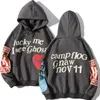 Mens hoodies tröjor harajuku weirdo graffiti Letter Tryckt män Lucky Me I See Ghosts Hooded Sweatshirt Fleece Pullover Streetwear L230209