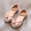 Sapatos planos meninas meninas baotou sandálias de pérolas respiráveis ​​coreanas da moda da moda de diamante