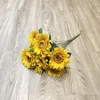Dekorativa blommor Simulerade Lily Sun Tros