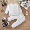 Zestawy odzieżowe Zafille białe ubrania dla niemowląt Solidne bluzy spodnie moda dla dzieci chłopcy wolny kostium maluch domowe dla niemowląt garnitury 230209