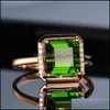 Avec des pierres latérales Bague en tourmaline verte Émeraude incrustée d'or rose 18 carats pour les femmes de luxe Haute Joaillerie Dames Ouverte Drop Delivery Dhqy7