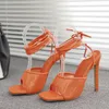 샌들 섹시한 보라색 오렌지 메쉬 여성 샌들 여름 패션 스퀘어 오픈 발 발목 크로스 레이스 힐 스틸레토 중공 드레스 신발 펌프 T230208