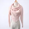 Sciarpe 2023 Sciarpa triquetrous da donna primavera Plaid Warm Cashmere Triangolo Scialli femminili e involucri Lady Bandana