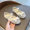 First Walkers Spring Kids Leather Shoes Fashion Bowtie Girls Princess Shoes Bling Bling Flat Baby Girl Shoes Smg155 230210