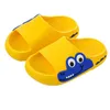 SLIPPER CARTOON KINDEREN SLIPPERS OPEN TOE NONSLIP Home Badkamer schoenen Baby Kids Slippers Zomer Zachte zool Flats schoenen Boy 230210