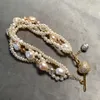 Les bracelets à breloques en perles naturelles pour femmes sont multicouches et portent des bijoux de créateur baroques faits à la main à fort lustre, sans frais de port.
